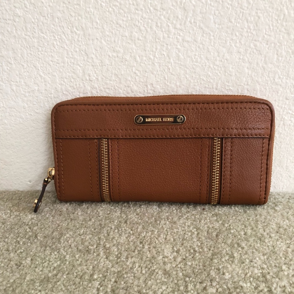 Michael Kors wallet
